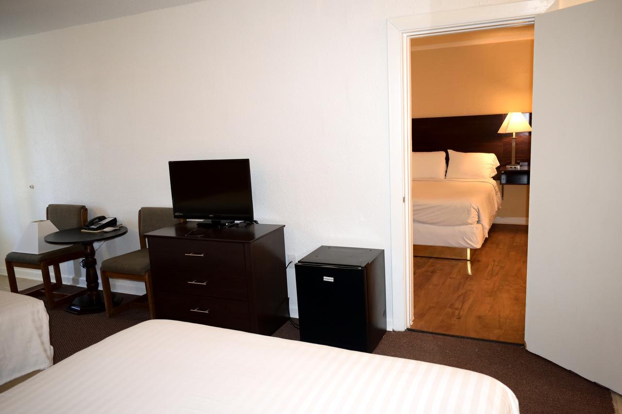 Red Carpet Inn Battleboro Εξωτερικό φωτογραφία
